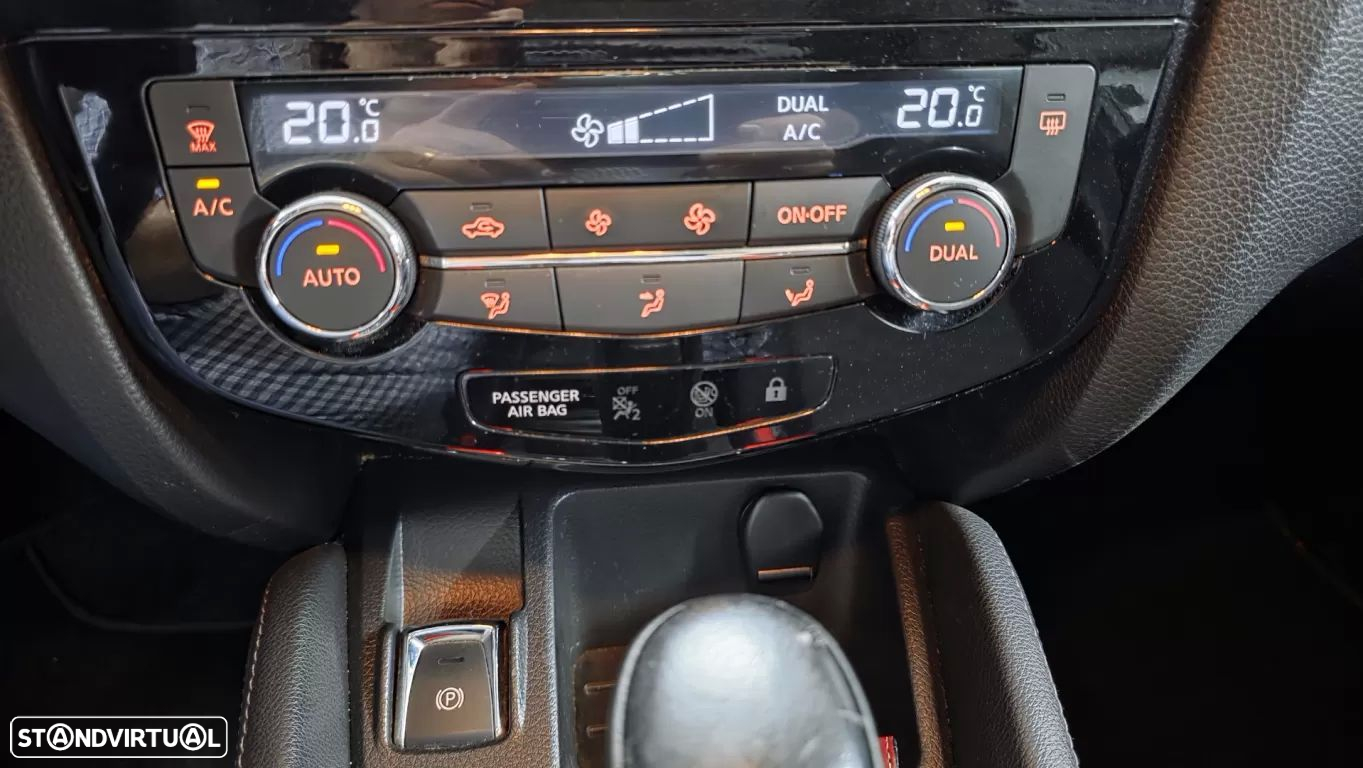 Nissan Qashqai 1.6 dCi N-Connecta 18 Xtronic - 14