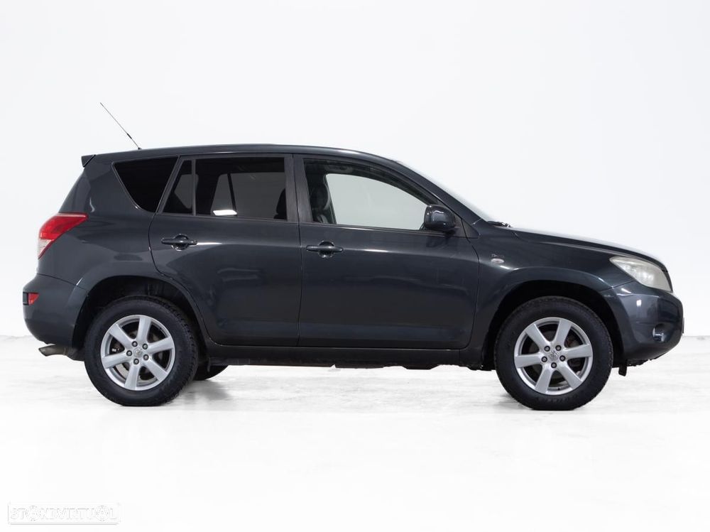 Toyota RAV4 - 2