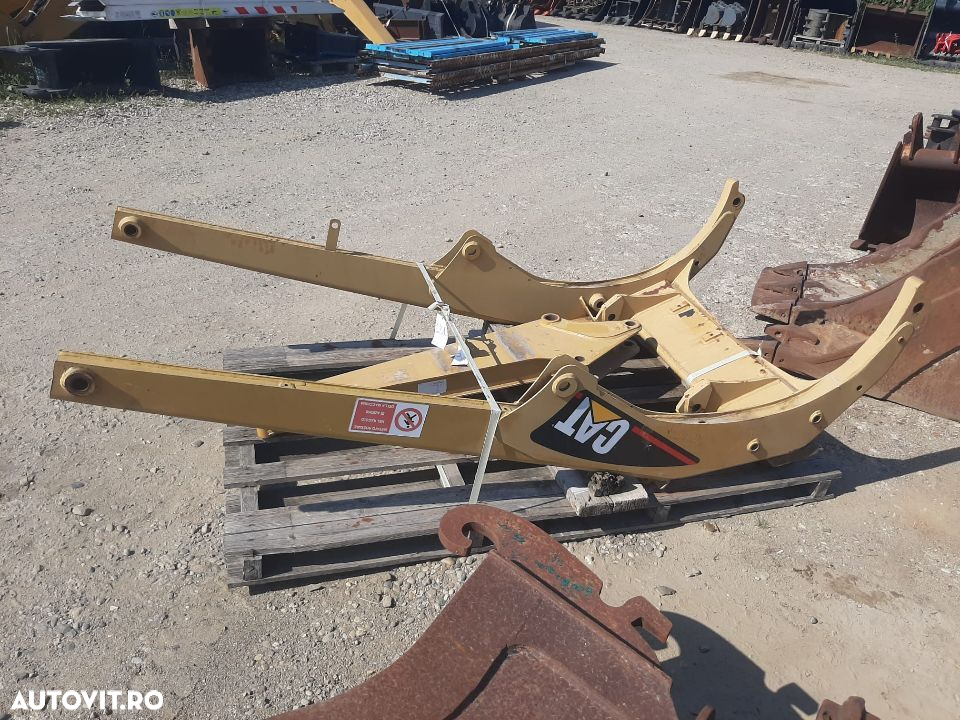 Brat miniancarcator CATERPILLAR - 3