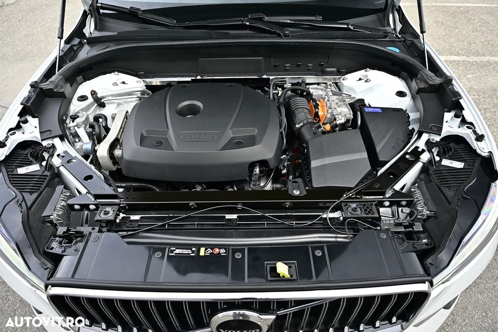 Volvo XC 60 T6 AWD Recharge Geartronic Inscription Expression - 39