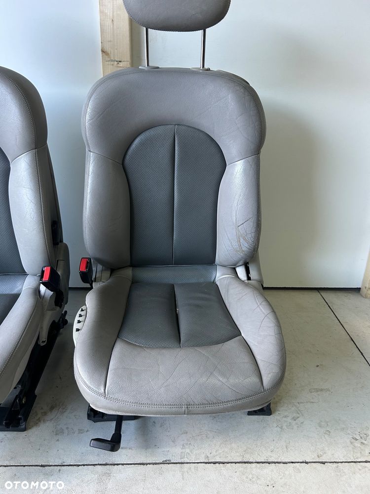 Mercedes CLK 209 coupe  komplet foteli fotele skóra tapicerka  boczki - 12