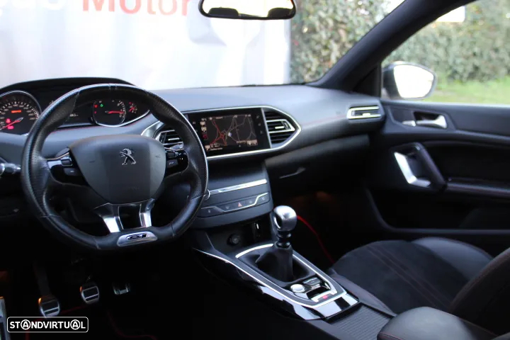 Peugeot 308 1.6 e-THP GT - 52