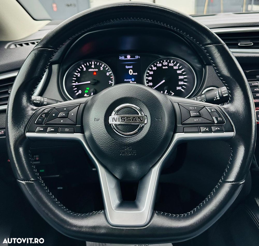 Nissan Qashqai 1.2 DIG-T Xtronic ACENTA - 31