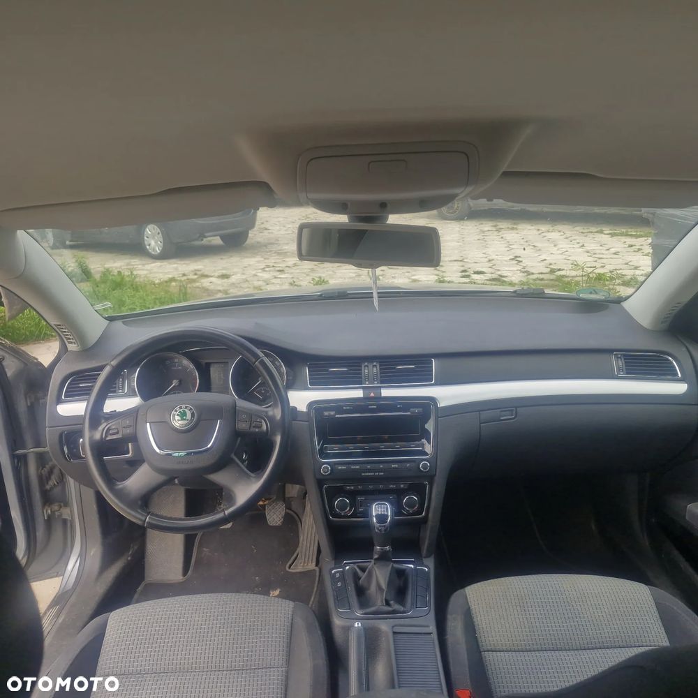 Skoda Superb 2.0 TDI Comfort - 17
