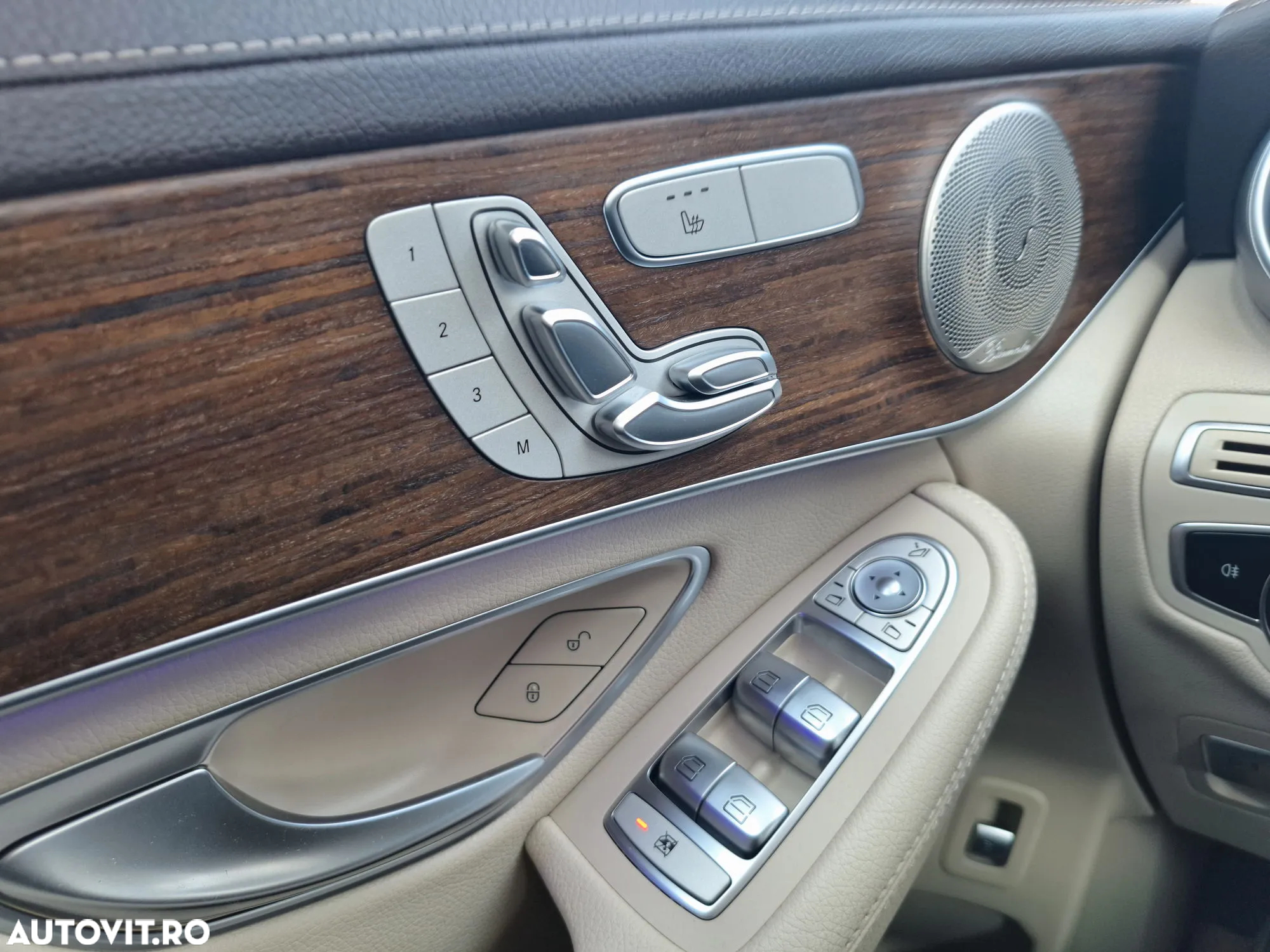 Mercedes-Benz GLC 300 4MATIC MHEV - 25