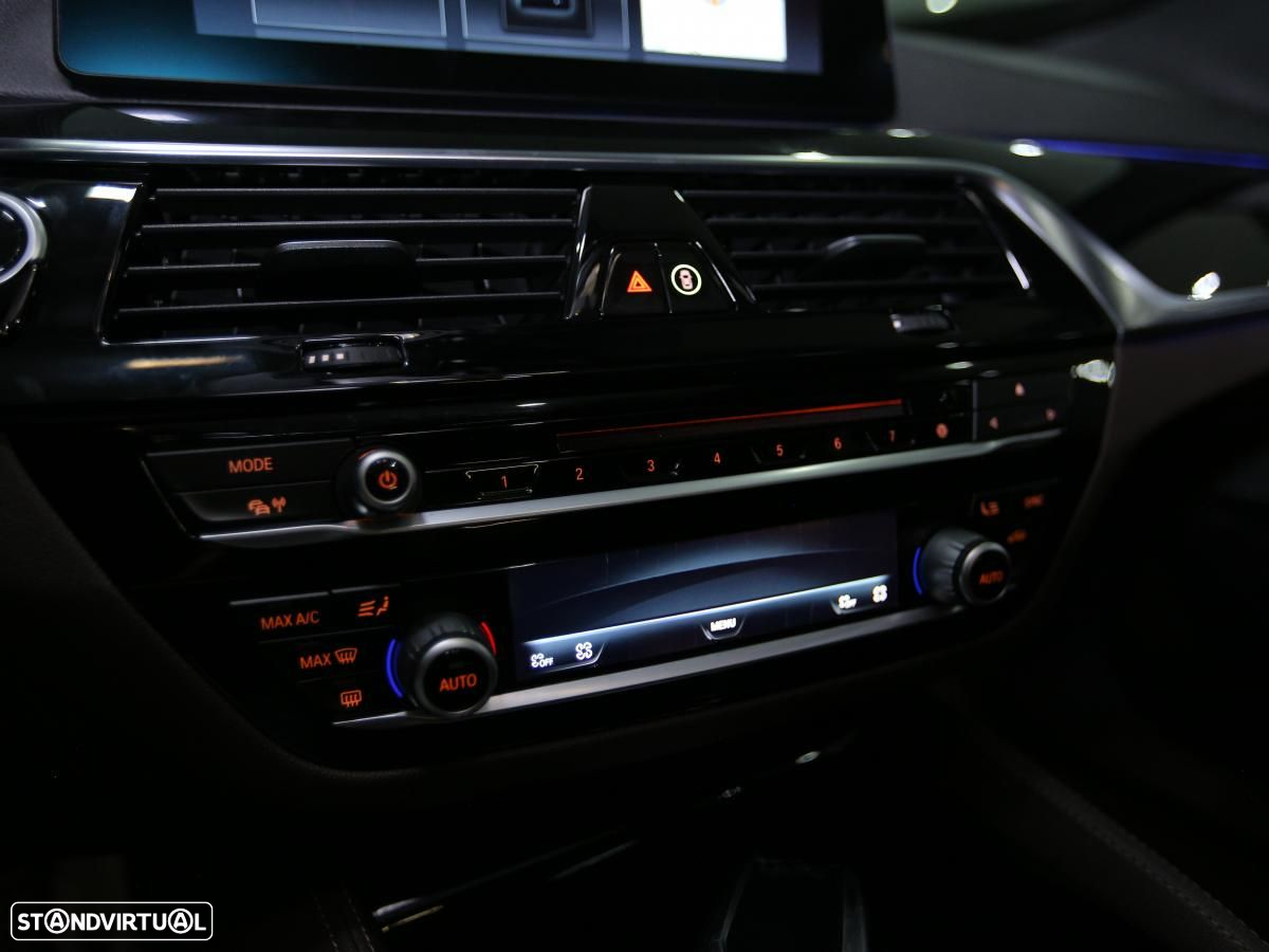 BMW 620 Gran Turismo d Pack M - 30