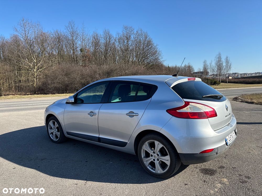 Renault Megane 1.9 dCi FAP Dynamique - 7