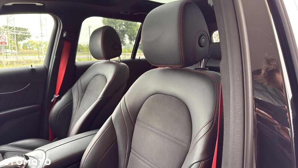 Mercedes-Benz GLC - 11