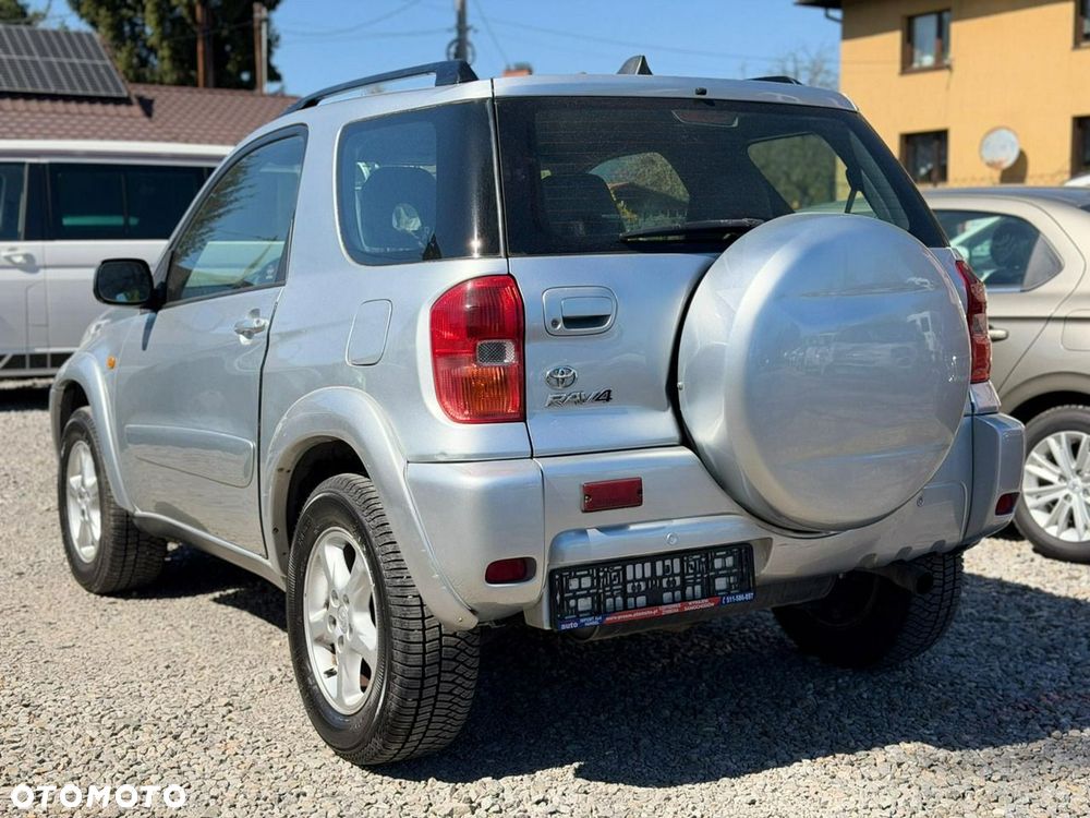 Toyota RAV4 - 4