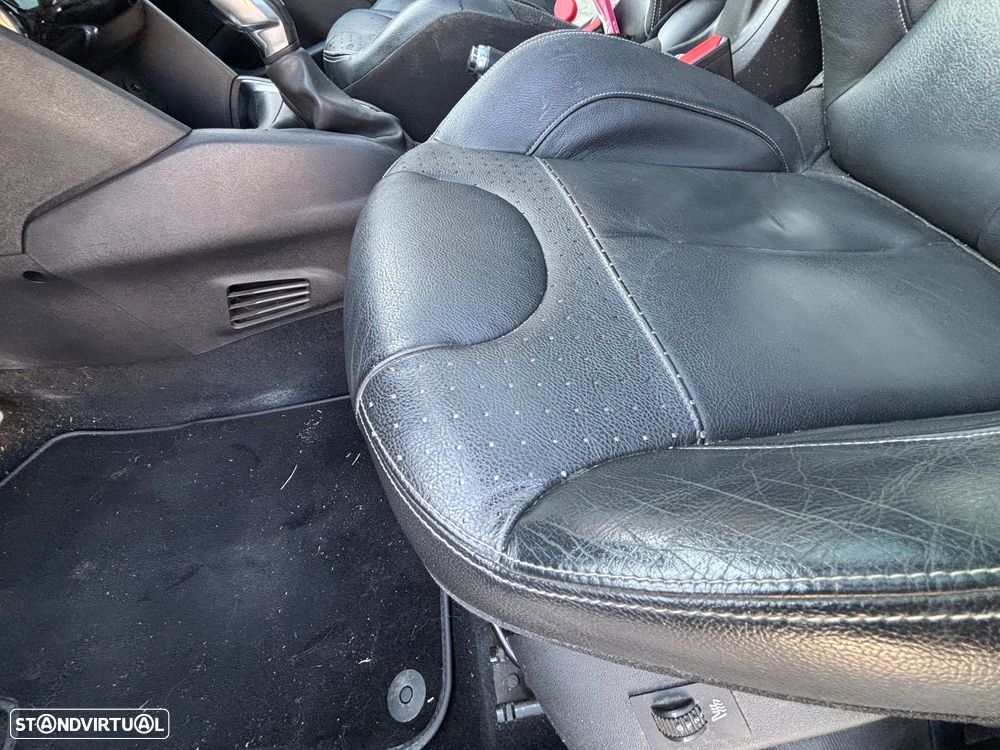 Peugeot 208 1.6 e-HDi Allure - 9