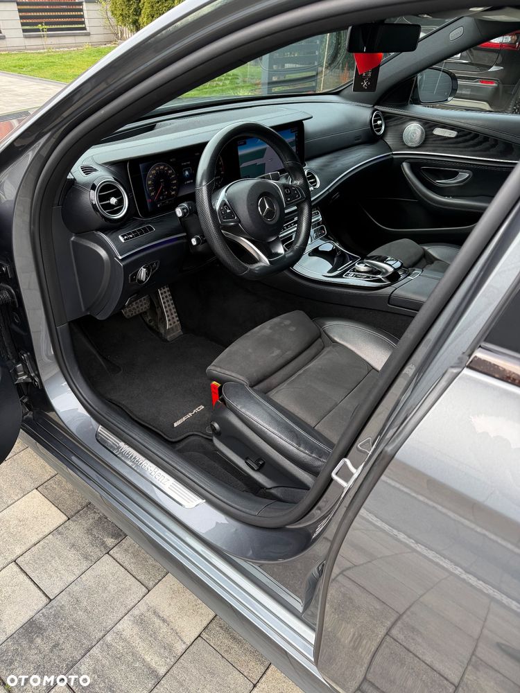 Mercedes-Benz Klasa E 220 d 9G-TRONIC - 12