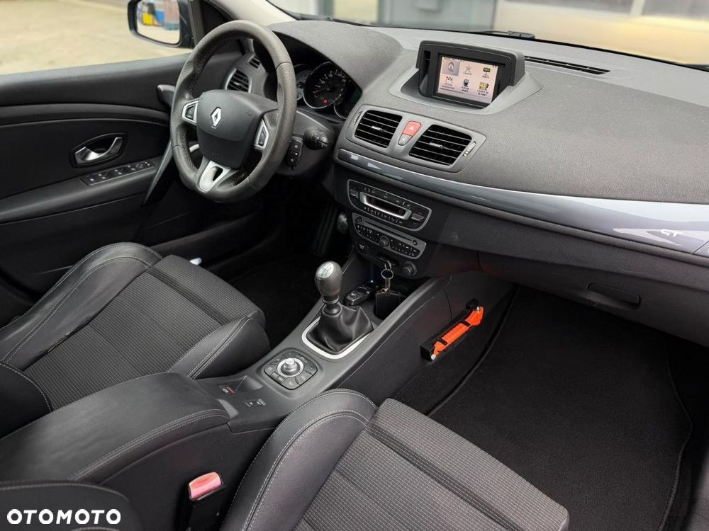 Renault Megane TCe 180 GT - 16