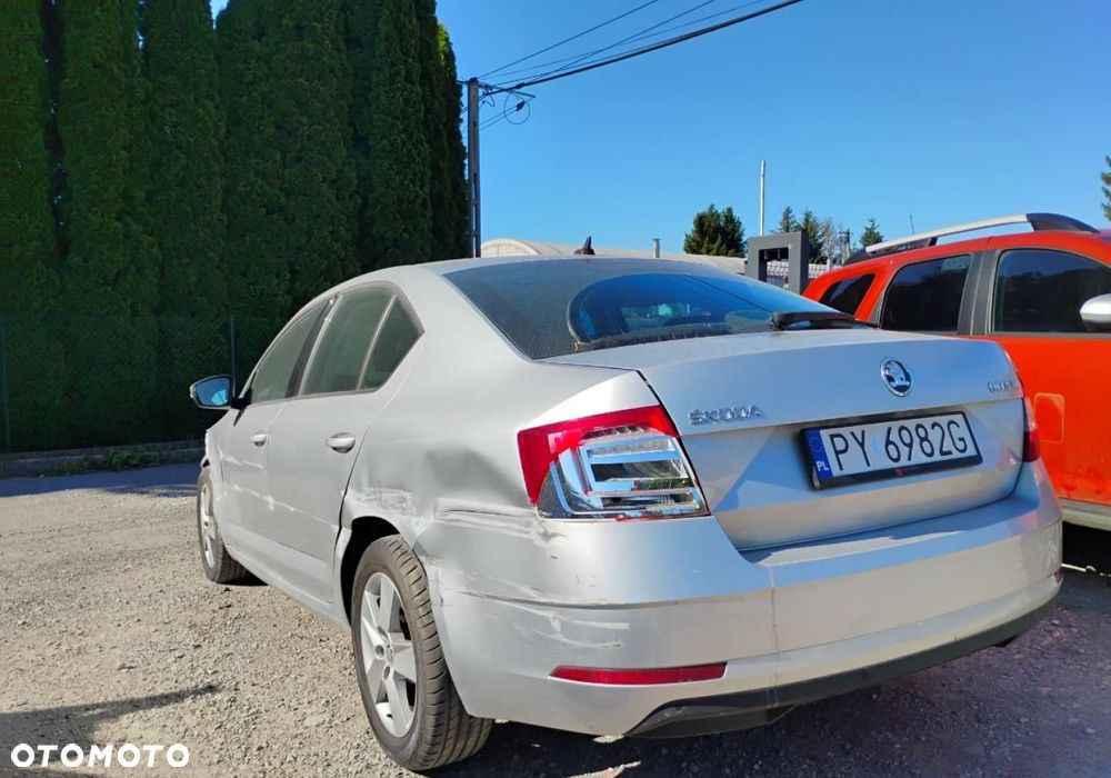 Skoda Octavia - 4