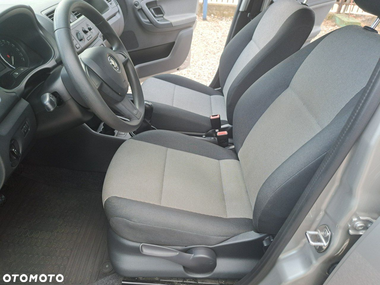 Skoda Fabia 1.4 16V Active - 17