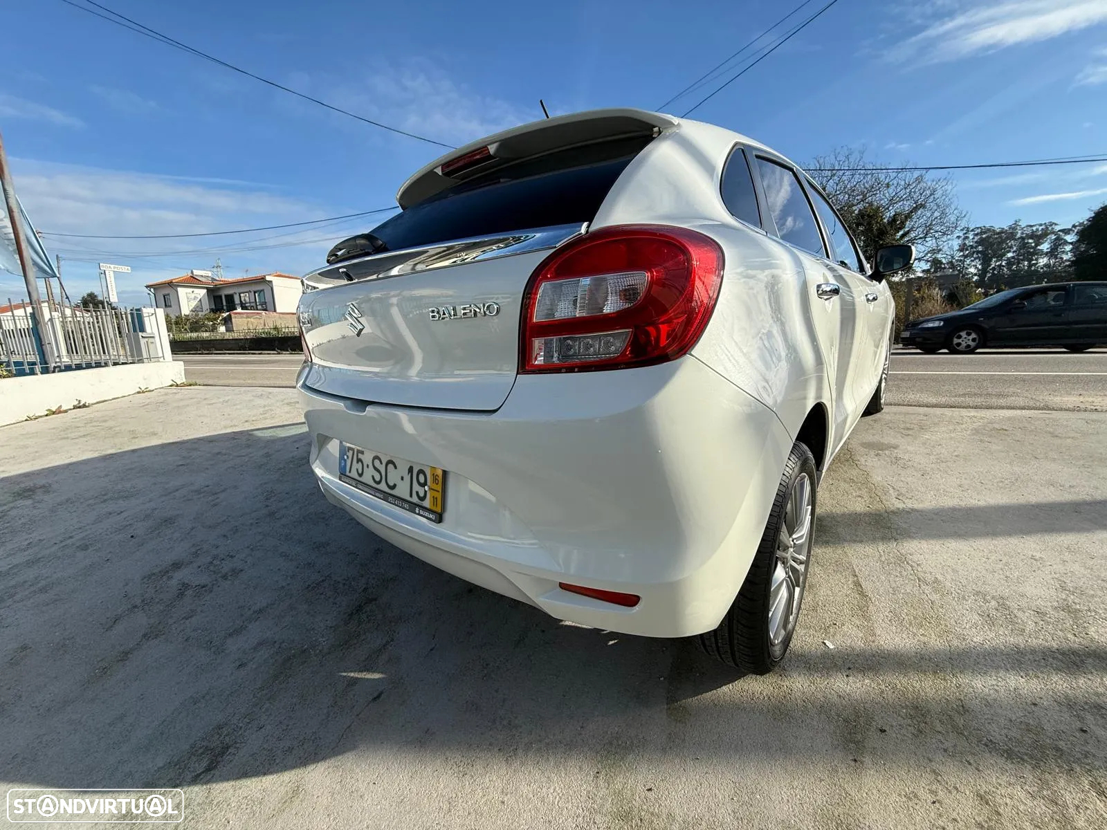 Suzuki Baleno 1.0 T GLX - 8