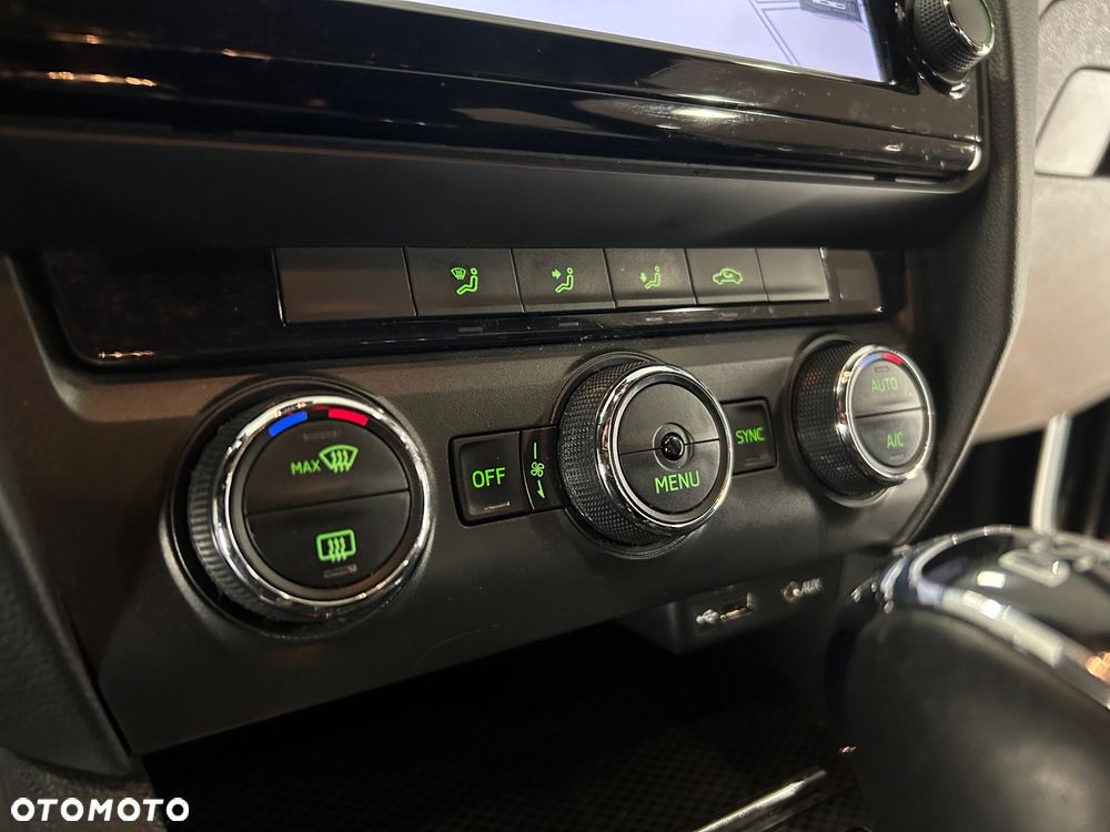 Skoda Octavia 2.0 TDI RS DSG - 16