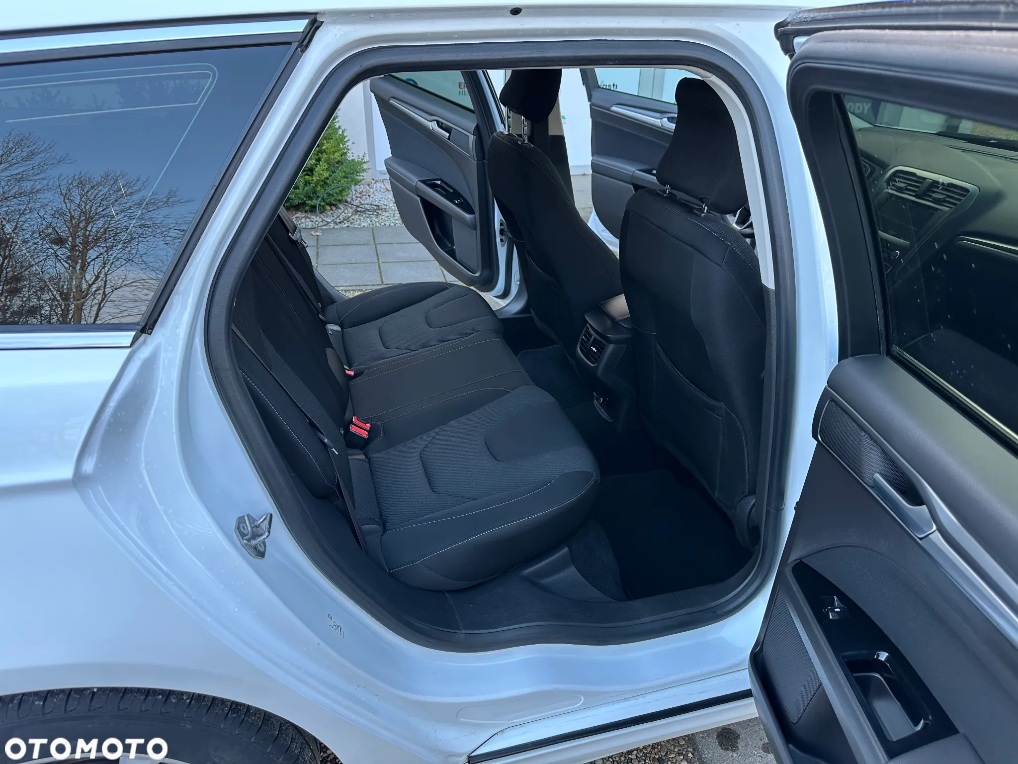 Ford Mondeo 2.0 TDCi Titanium PowerShift - 30