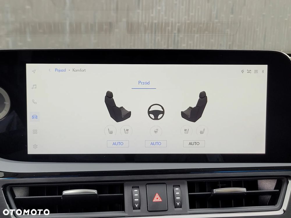 Lexus ES 300h Prestige - 25