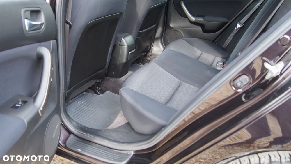 Honda Accord 2.0 Comfort - 31