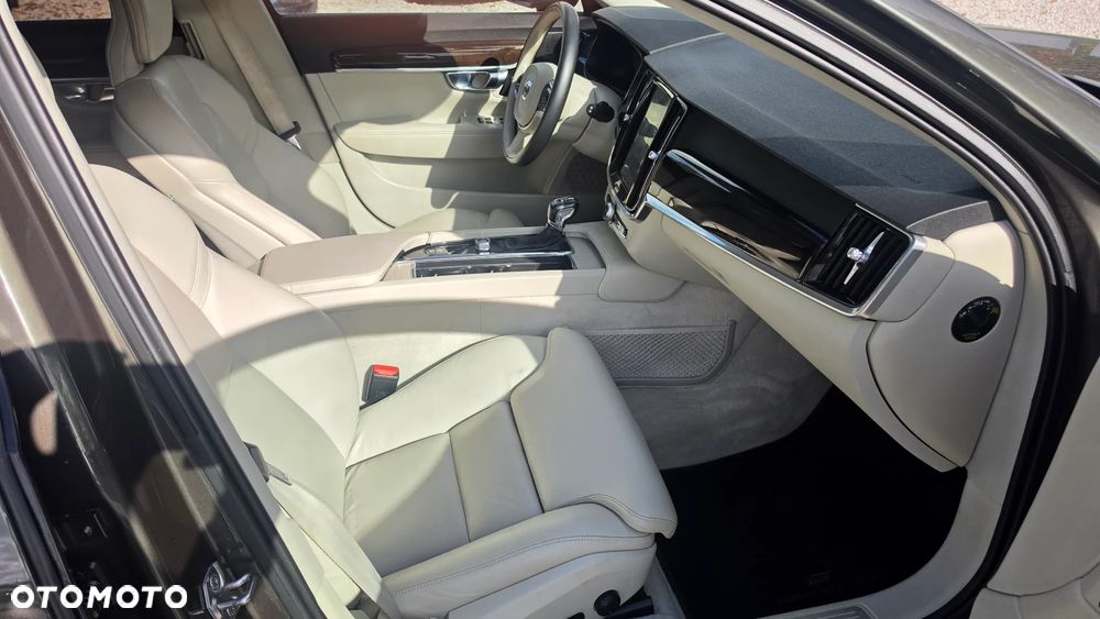 Volvo V90 D4 Geartronic Momentum - 14