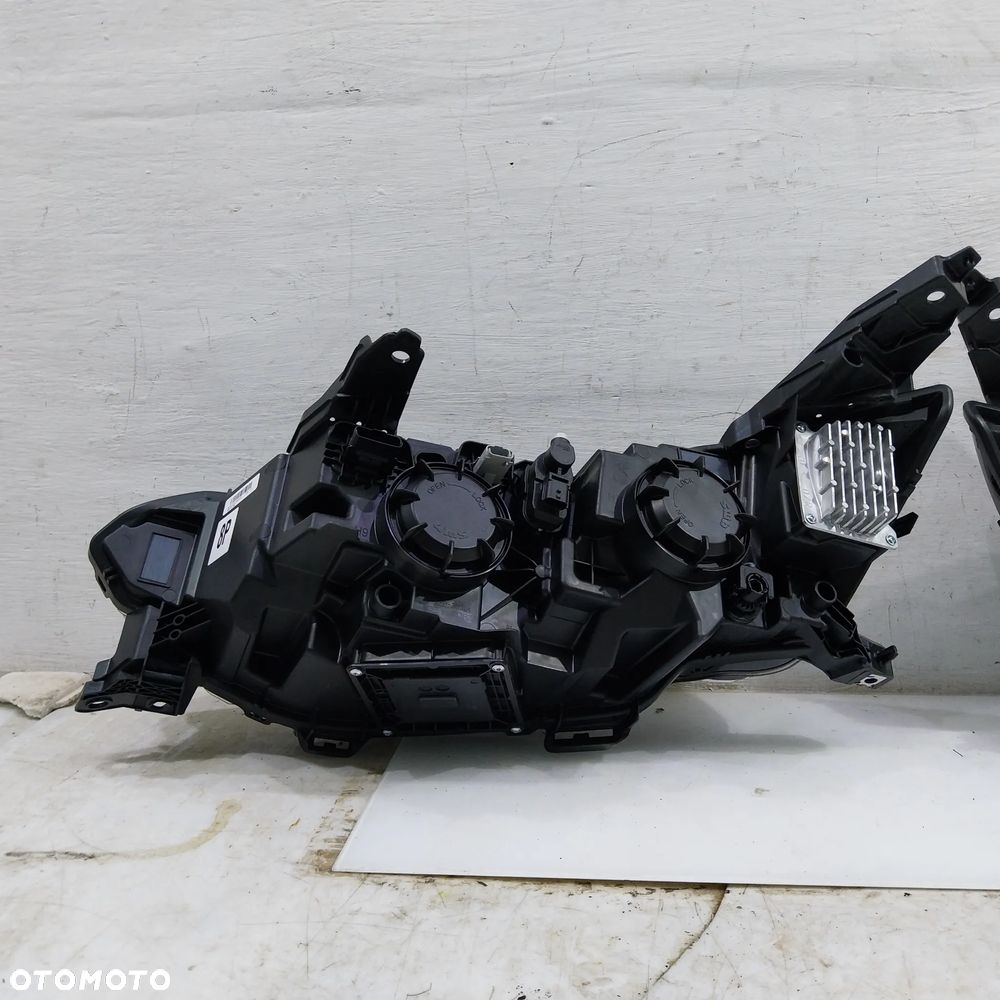 Talisman LAMPA PRAWA LEWA PRZÓD LED 260108543R - 5