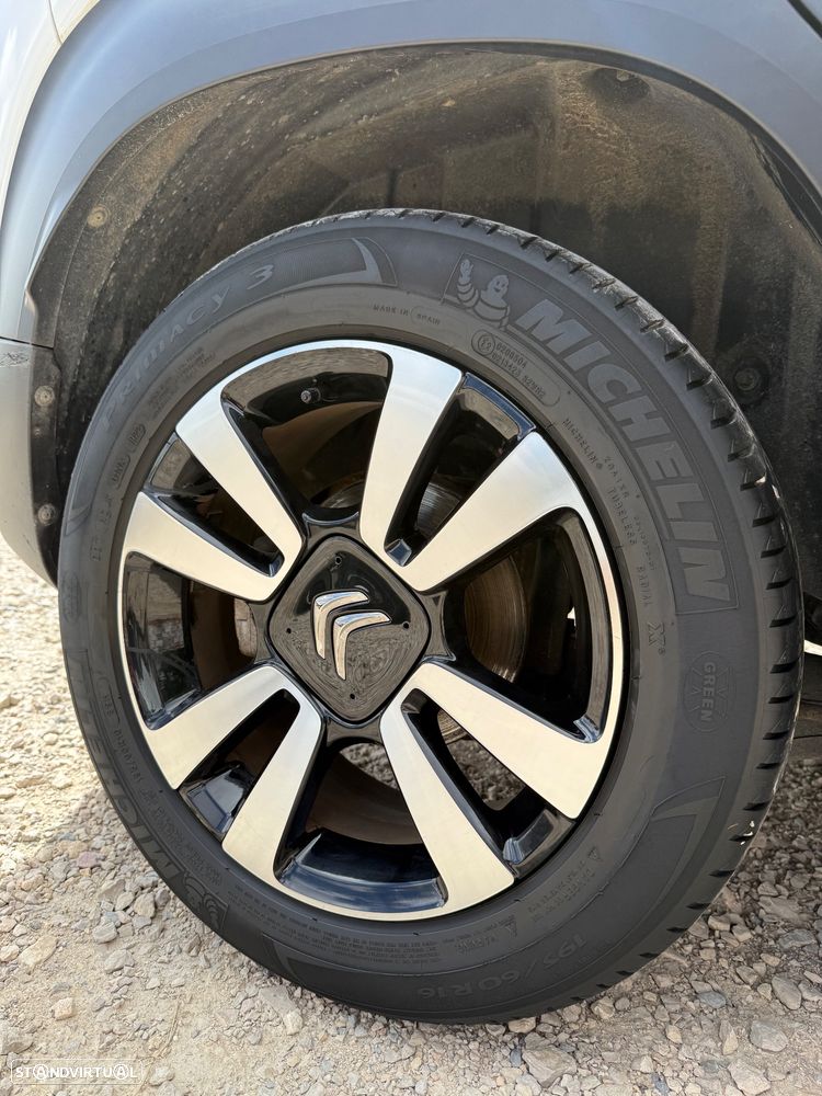 Citroën C3 Aircross PureTech 82 OPF Shine - 22