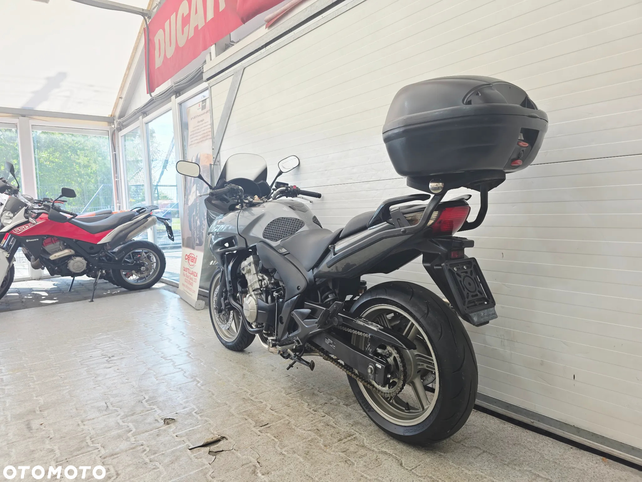 Honda CBF - 3