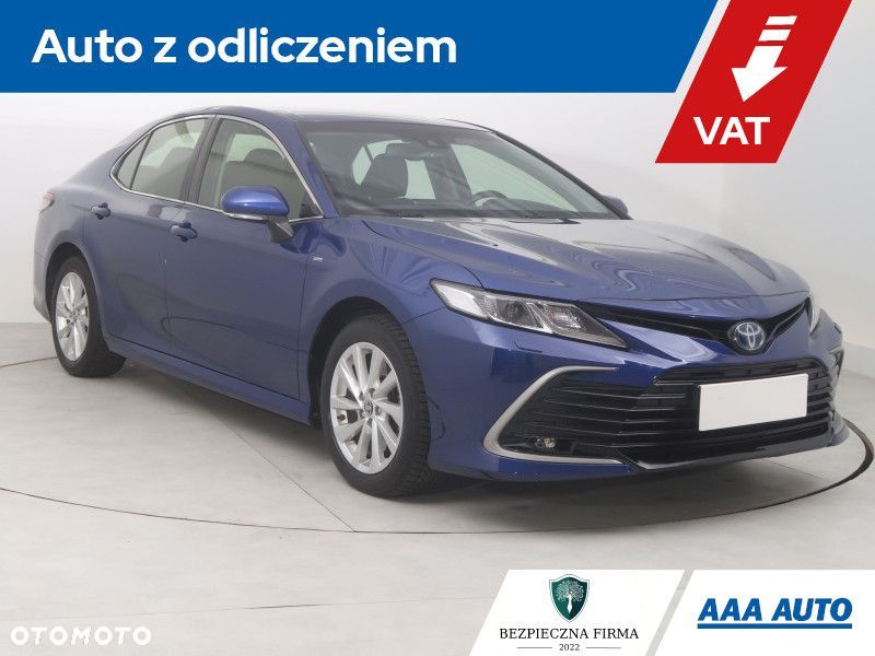 Toyota Camry - 2