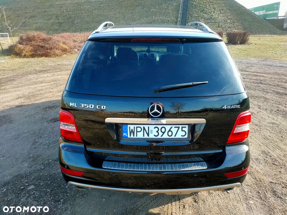 Mercedes-Benz ML - 13