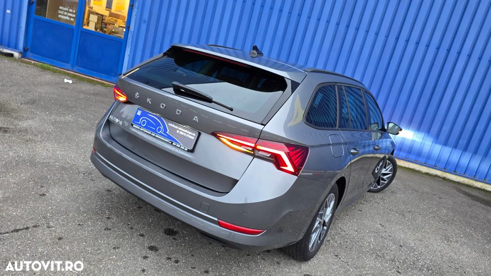 Skoda Octavia Combi 2.0 TDI DSG Tour - 9