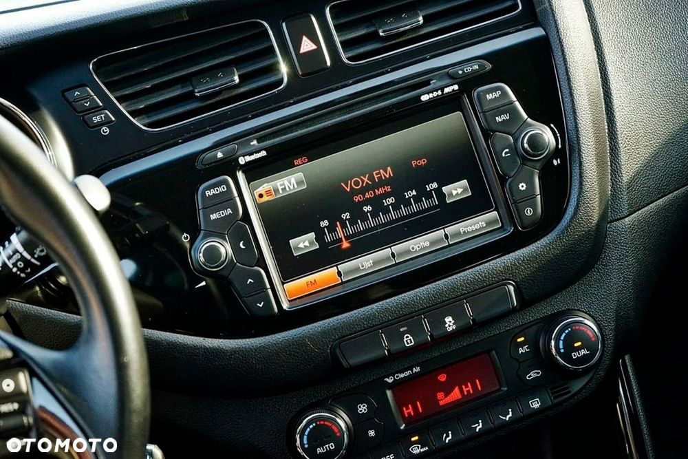Kia Ceed - 25