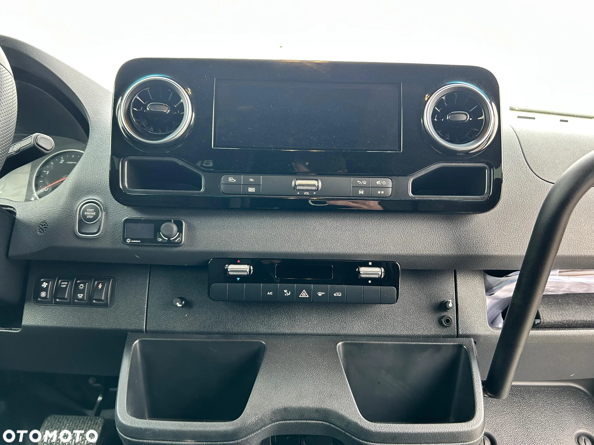 Mercedes-Benz Sprinter 517 - 15