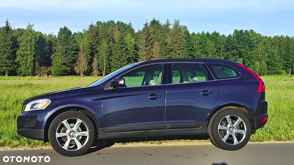 Volvo XC 60 2.4D AWD Momentum - 4