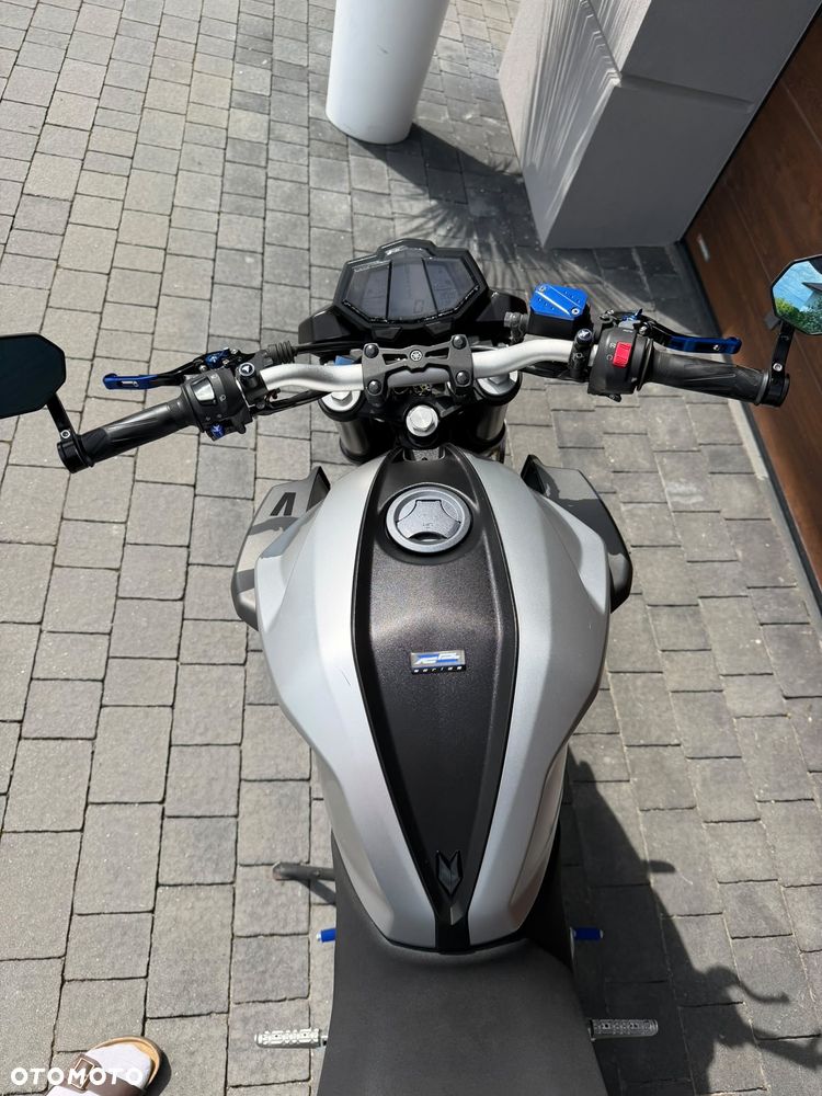 Yamaha MT - 9