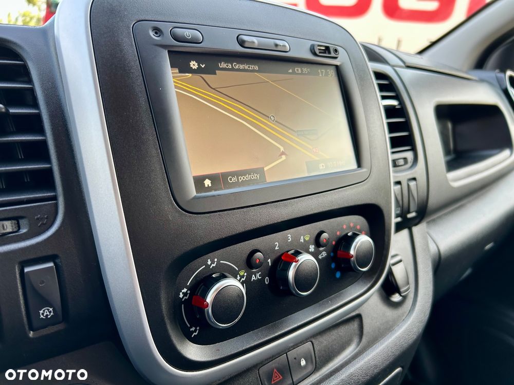 Opel Vivaro - 30