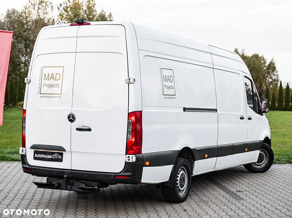 Mercedes-Benz Sprinter - 9