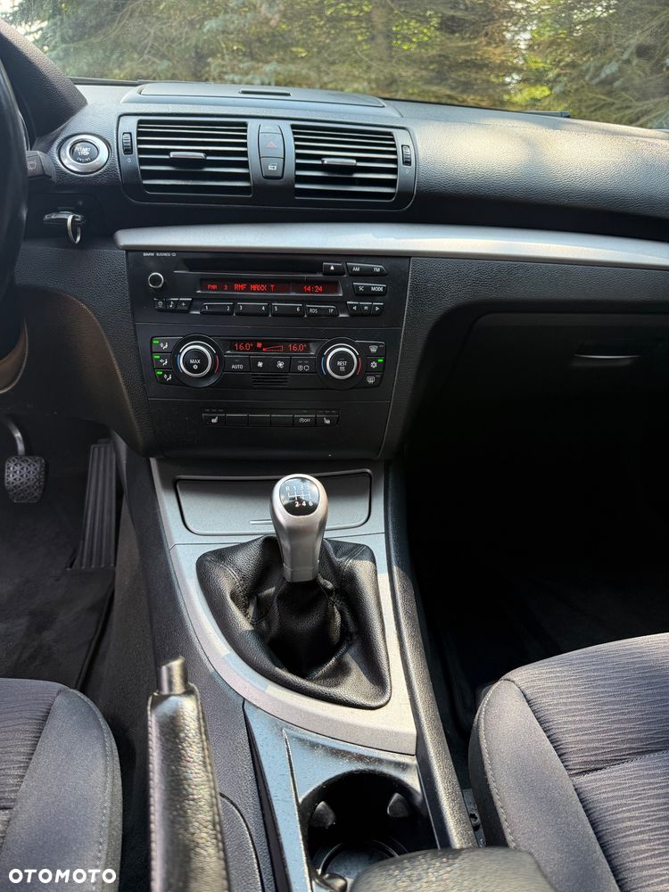 BMW Seria 1 - 21