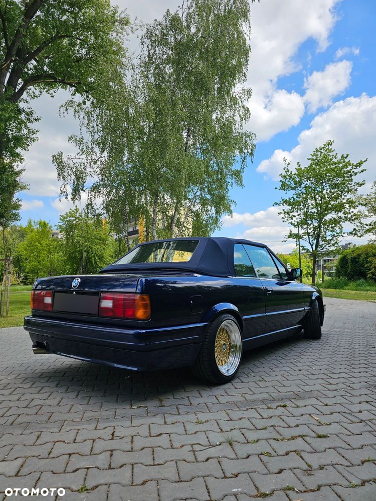 BMW Seria 3 320i - 17
