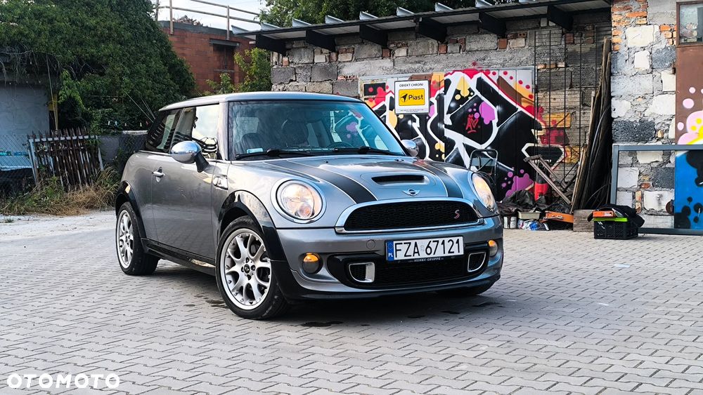 MINI ONE - 1