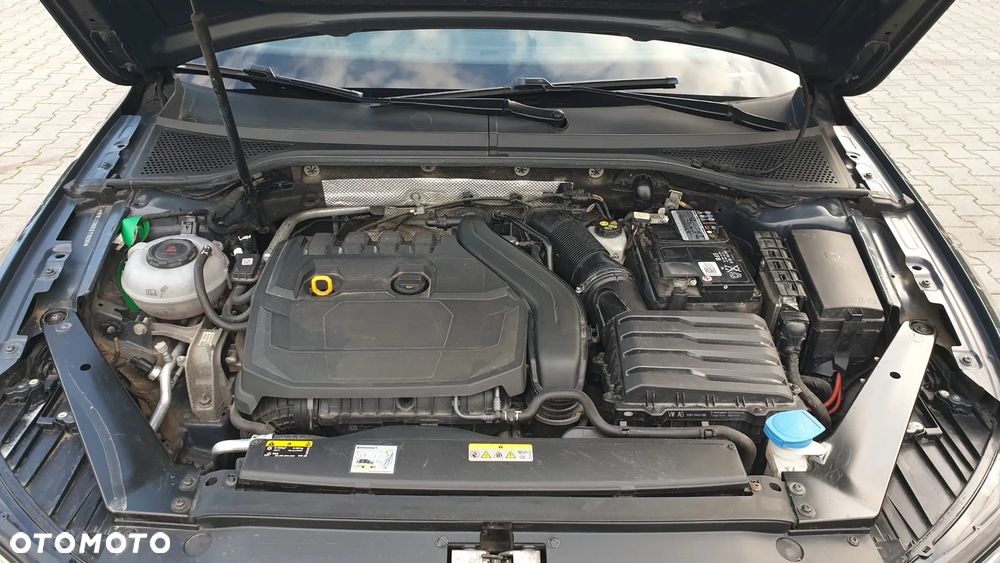 Volkswagen Passat 1.5 TSI EVO Business - 14