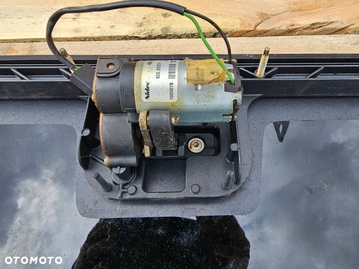 SZYBERDACH ELEKTRYCZNY SZKLANY IVECO EUROCARGO 02-15 rok - 3