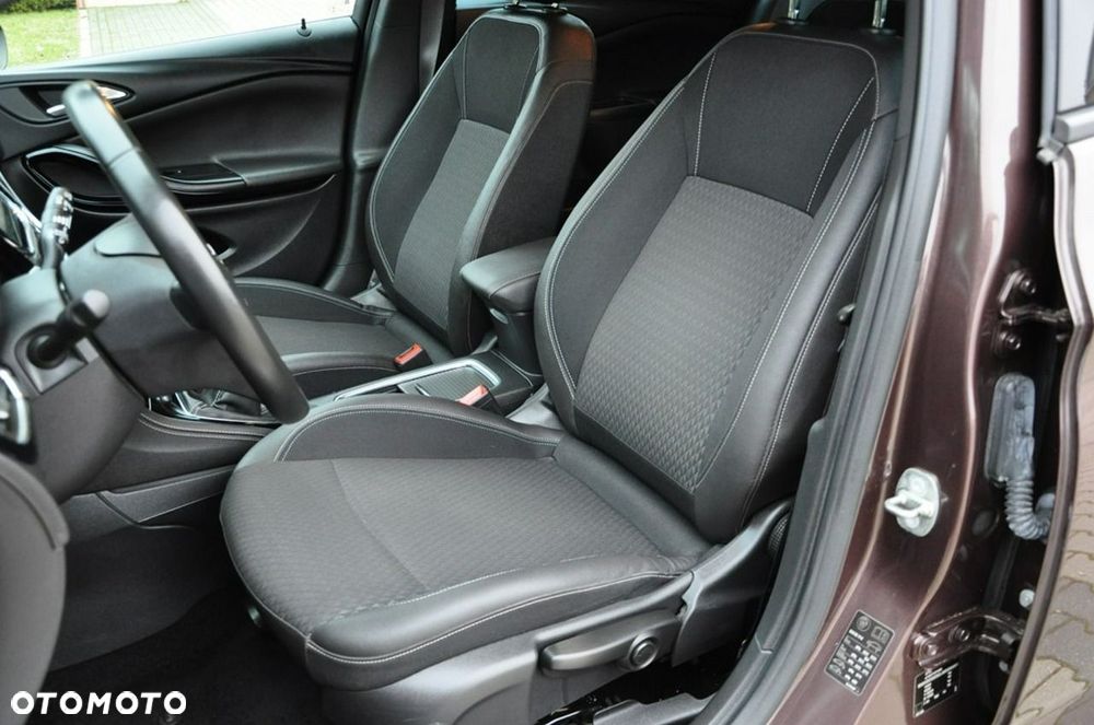 Opel Astra - 32