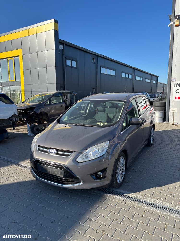 Dezmembram Ford Grand C-Max 1.6 diesel din 2012 - 2
