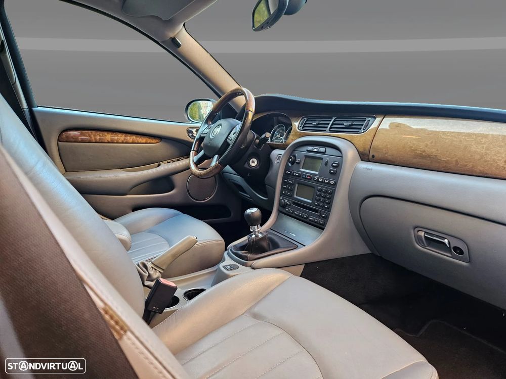 Jaguar X-Type - 30