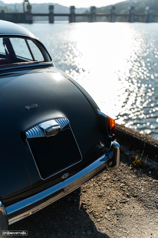 Jaguar Daimler - 8