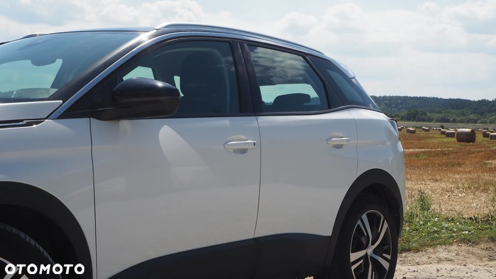 Peugeot 3008 1.2 PureTech Allure S&S - 39