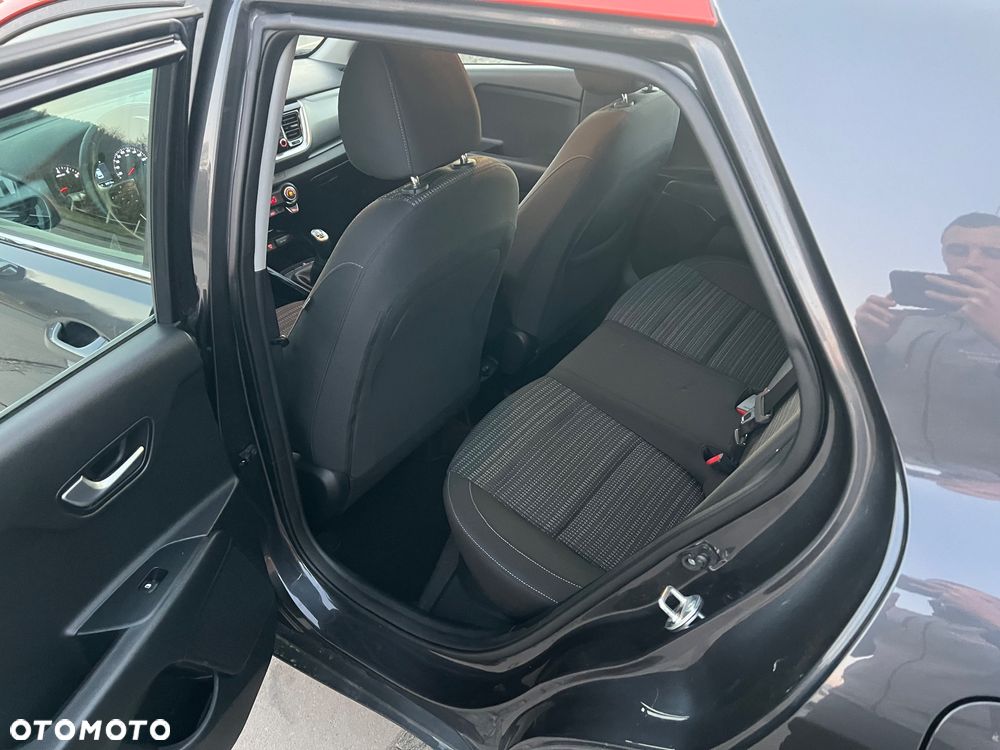 Kia Stonic 1.4 L - 26