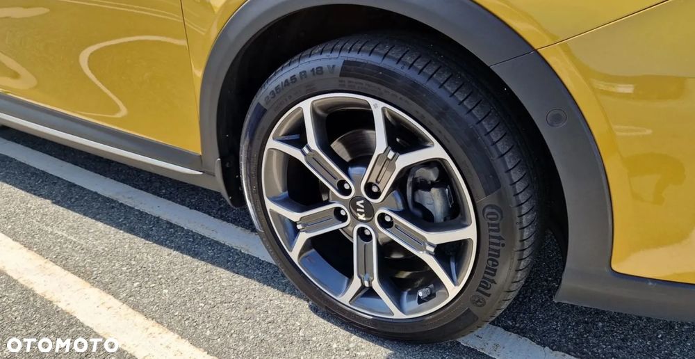 Kia XCeed 1.4 T-GDI L Business Line DCT - 12