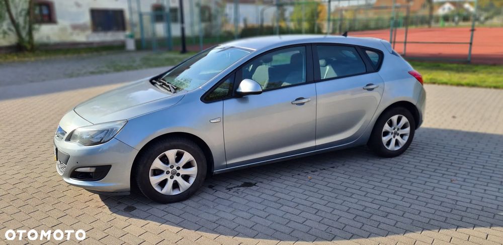Opel Astra 1.4 T Enjoy - 4