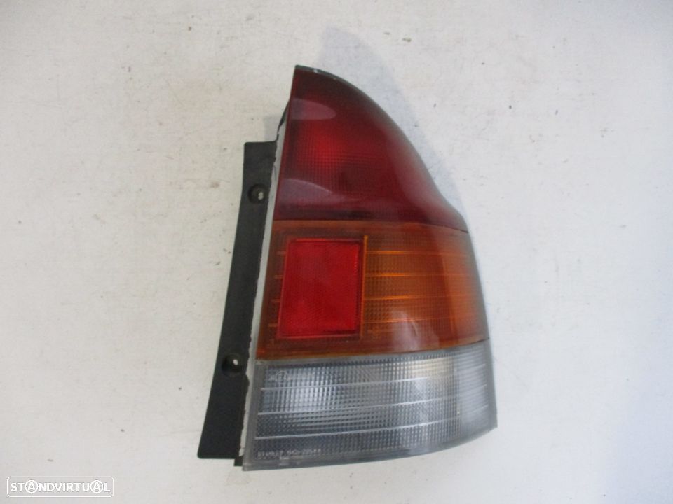Farol Farolim Mazda 323 Direito - 1